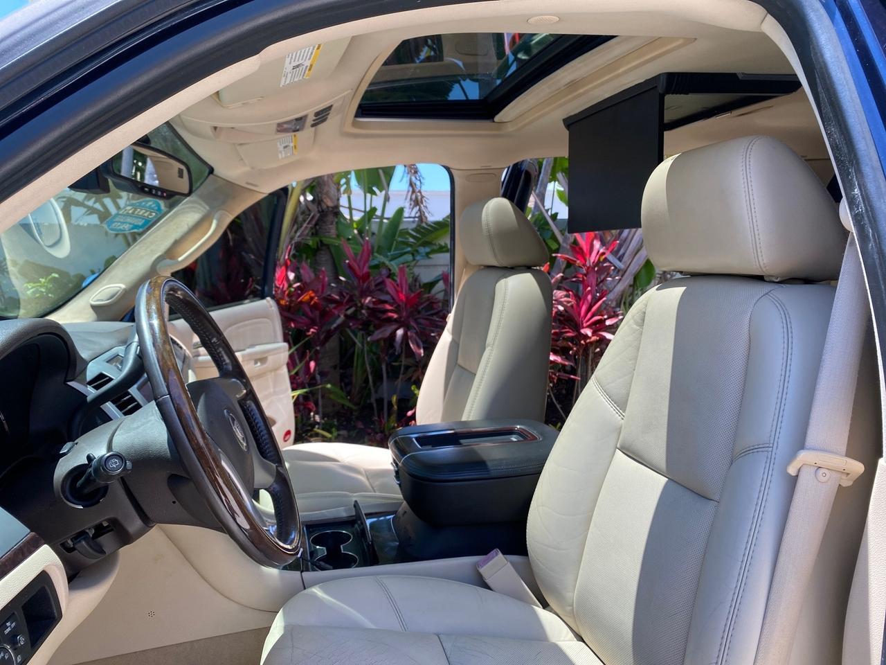 2007 Cadillac Escalade ESV SUNROOF AWD LOW MILES 47,118 Pompano Beach FL
