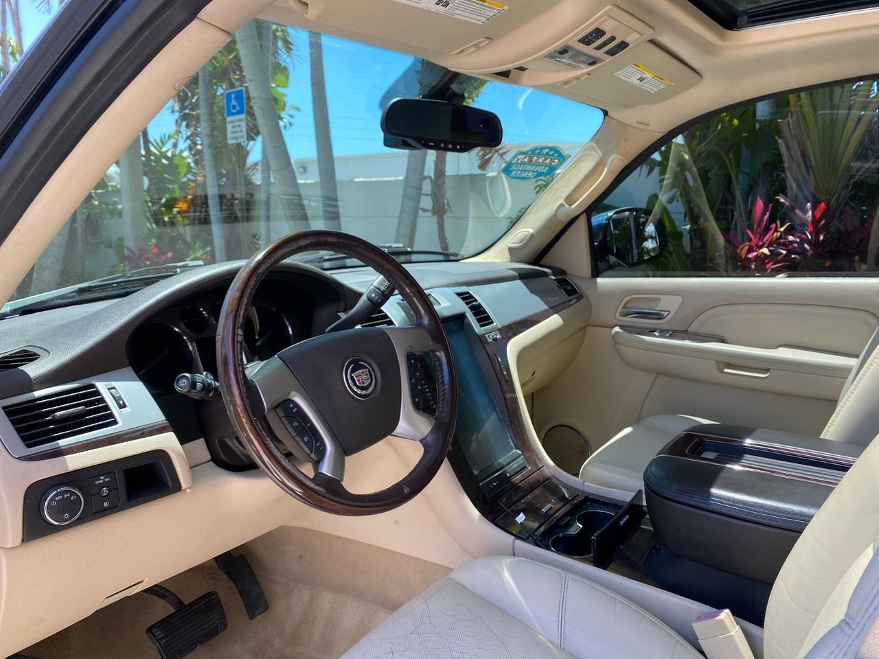 2007 Cadillac Escalade ESV SUNROOF AWD LOW MILES 47,118 Pompano Beach FL