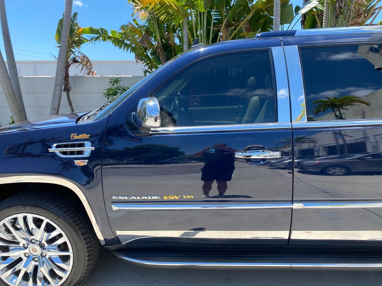 2007 Cadillac Escalade ESV SUNROOF AWD LOW MILES 47,118 Pompano Beach FL