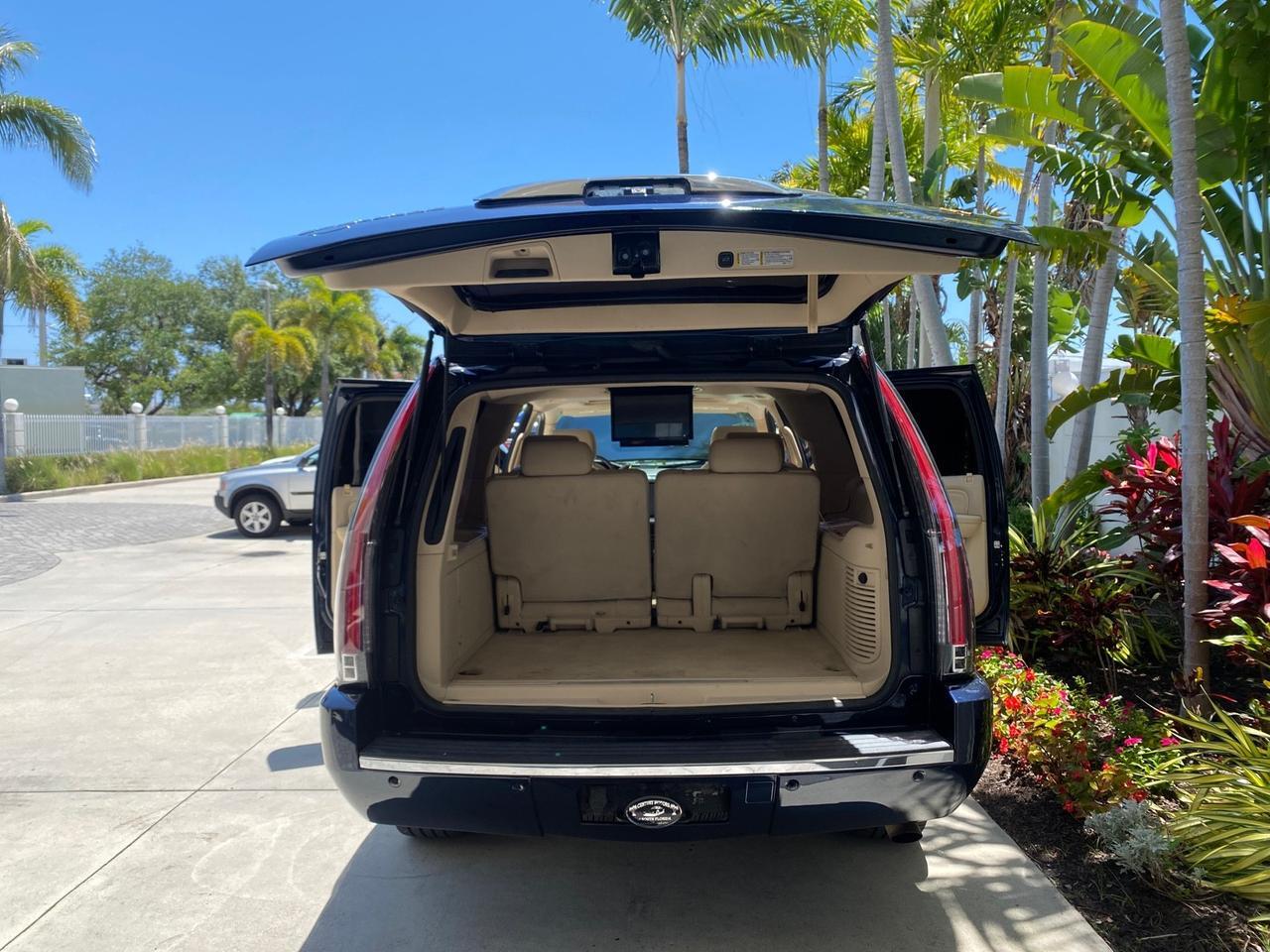 2007 Cadillac Escalade ESV SUNROOF AWD LOW MILES 47,118 Pompano Beach FL