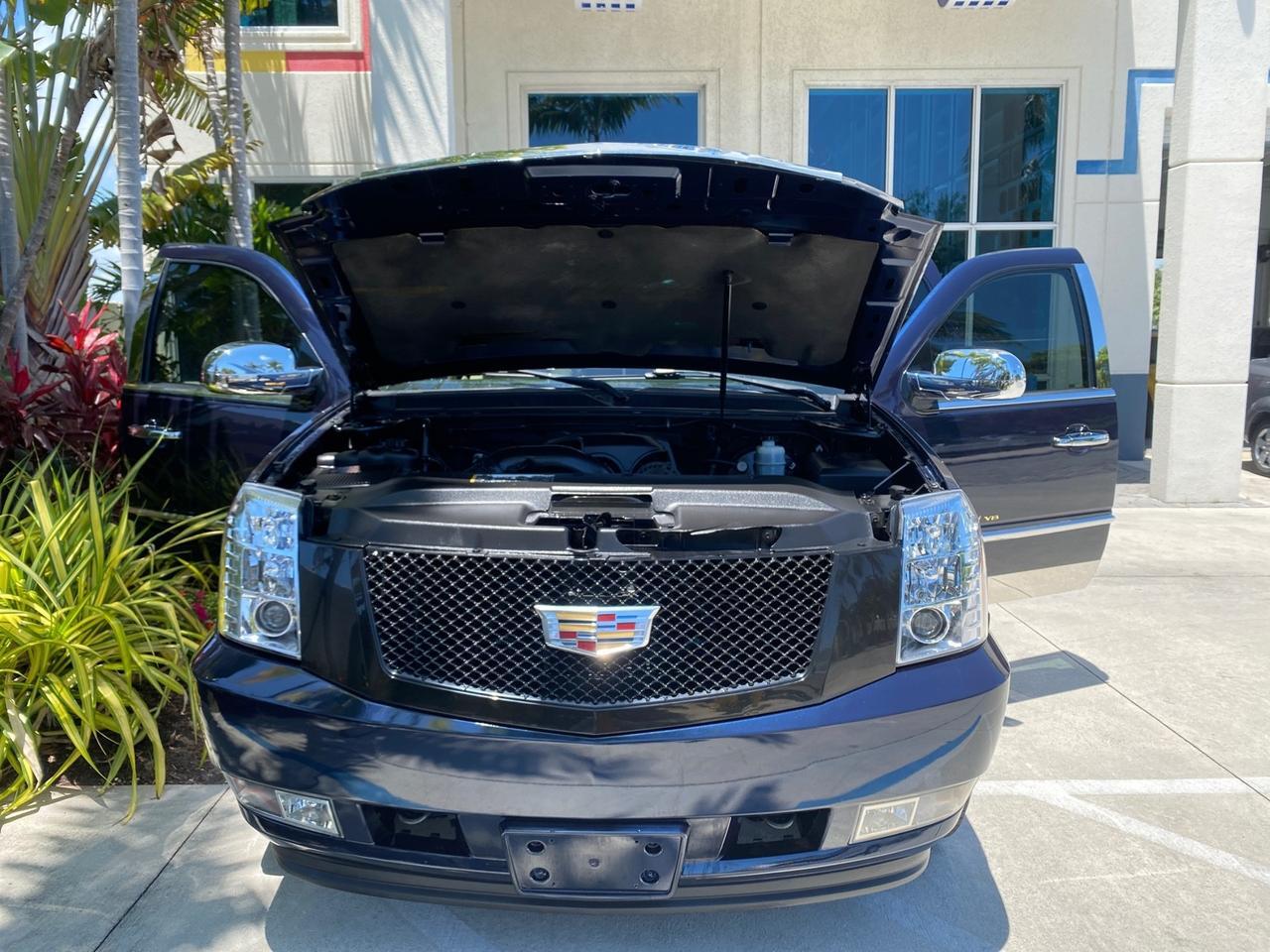 2007 Cadillac Escalade ESV SUNROOF AWD LOW MILES 47,118 Pompano Beach FL