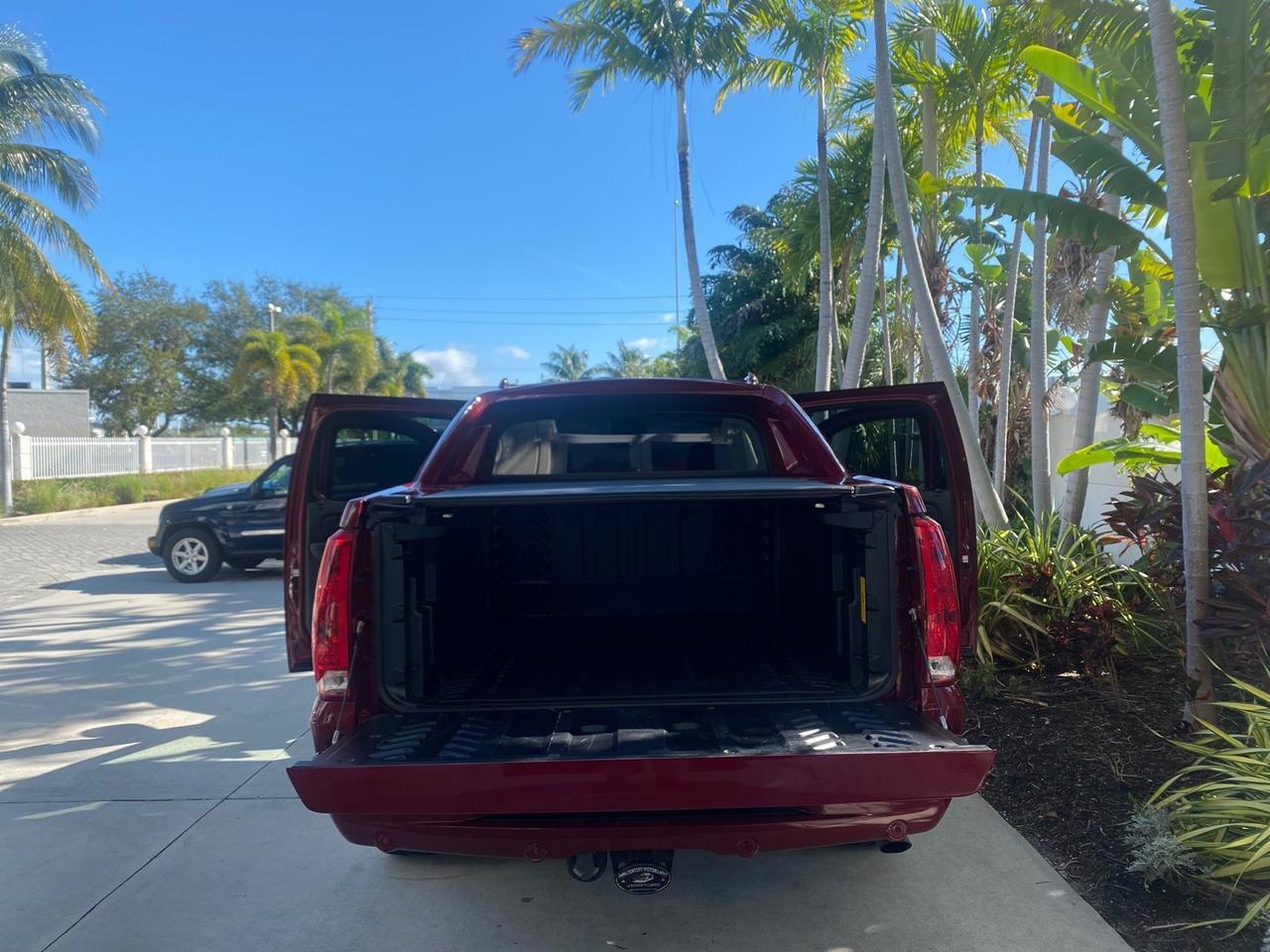 2007 Cadillac Escalade EXT LOW MILES 15,019 1 OWNER 4WD Pompano Beach FL