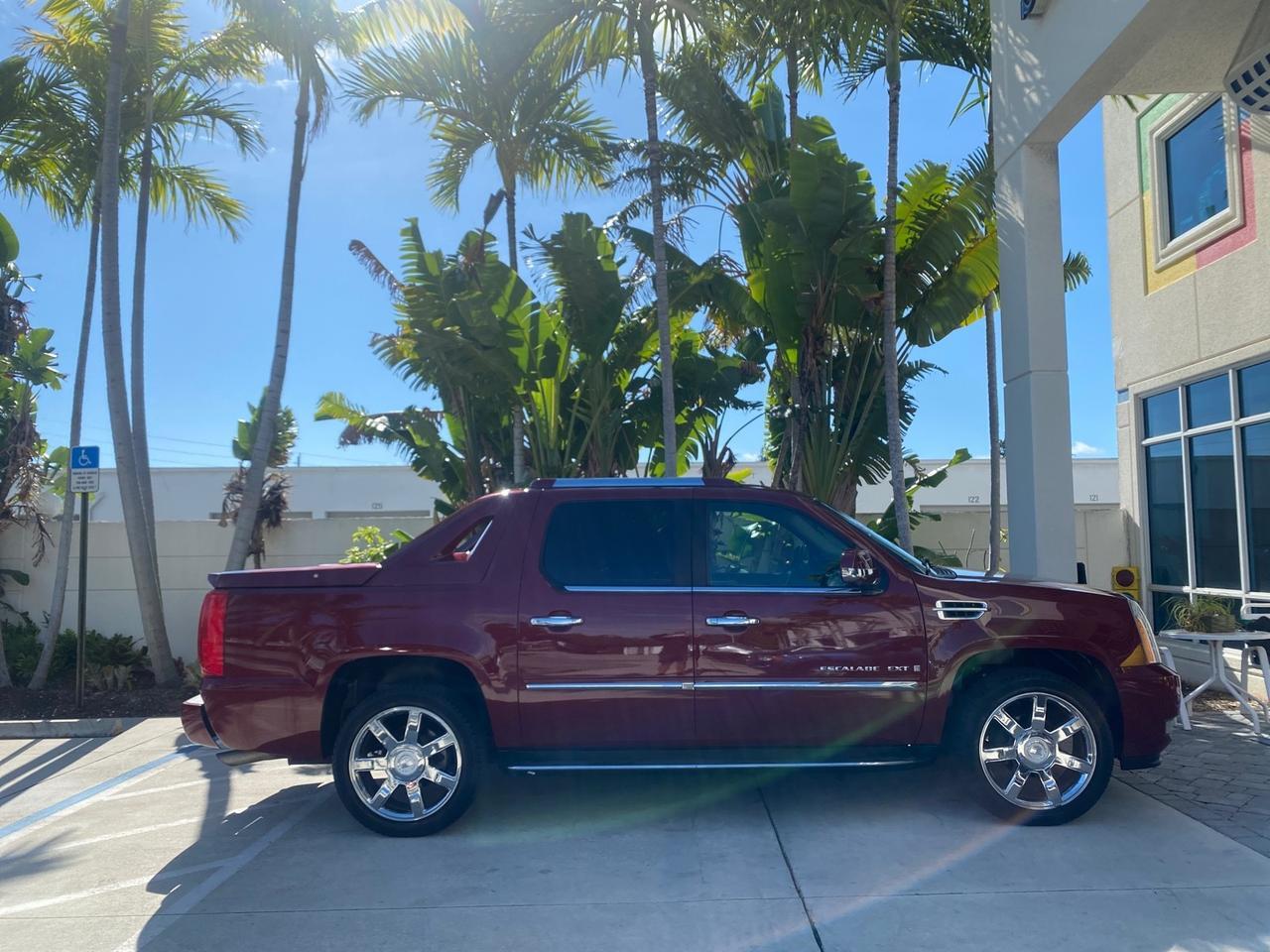 2007 Cadillac Escalade EXT LOW MILES 15,019 1 OWNER 4WD Pompano Beach FL
