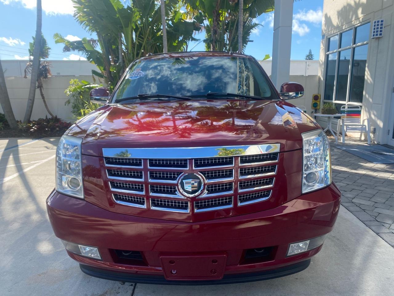 2007 Cadillac Escalade EXT LOW MILES 15,019 1 OWNER 4WD