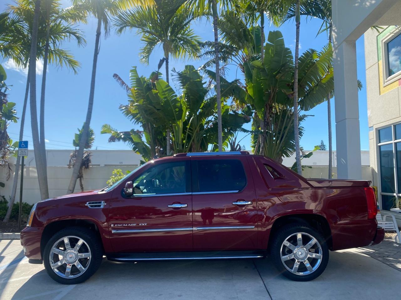 2007 Cadillac Escalade EXT LOW MILES 15,019 1 OWNER 4WD Pompano Beach FL