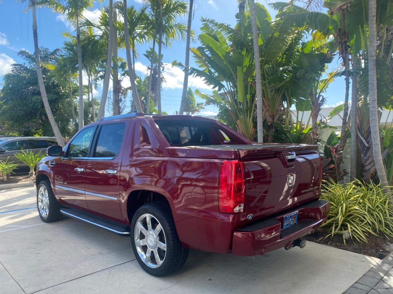 2007 Cadillac Escalade EXT LOW MILES 15,019 1 OWNER 4WD Pompano Beach FL