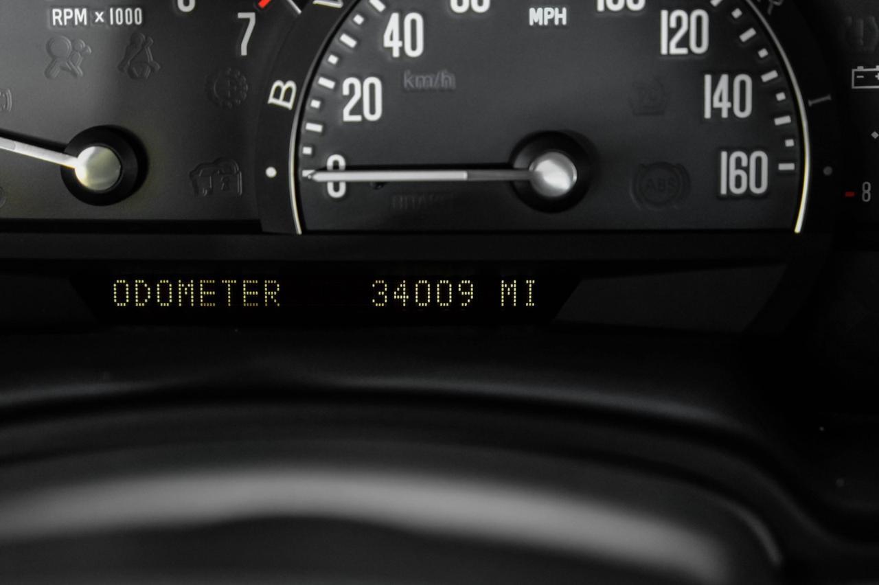 2007 Cadillac XLR HEADUP DISPLAY NAVIGATION LEATHER HEATED SEATS KEYLESS START REAR PARK SENSORS Carrollton TX