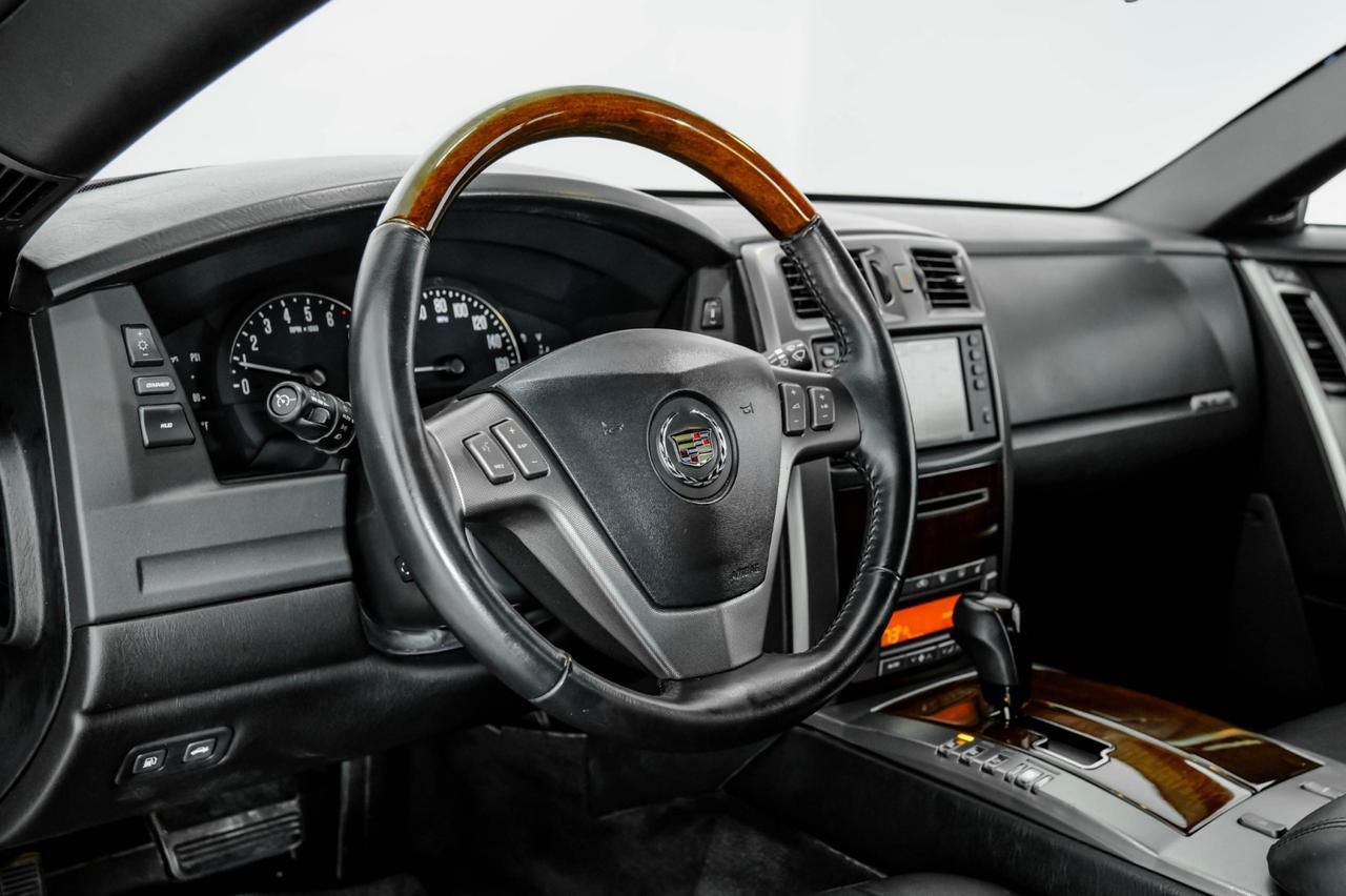 2007 Cadillac XLR HEADUP DISPLAY NAVIGATION LEATHER HEATED SEATS KEYLESS START REAR PARK SENSORS Carrollton TX