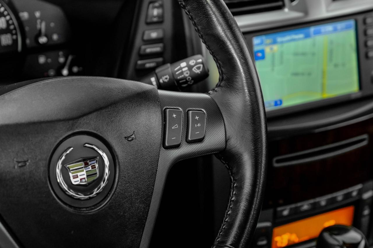 2007 Cadillac XLR HEADUP DISPLAY NAVIGATION LEATHER HEATED SEATS KEYLESS START REAR PARK SENSORS Carrollton TX