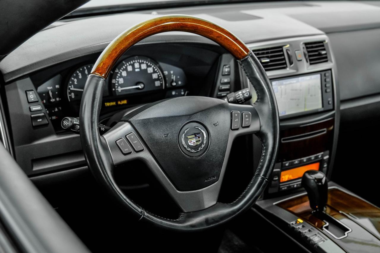 2007 Cadillac XLR HEADUP DISPLAY NAVIGATION LEATHER HEATED SEATS KEYLESS START REAR PARK SENSORS Carrollton TX