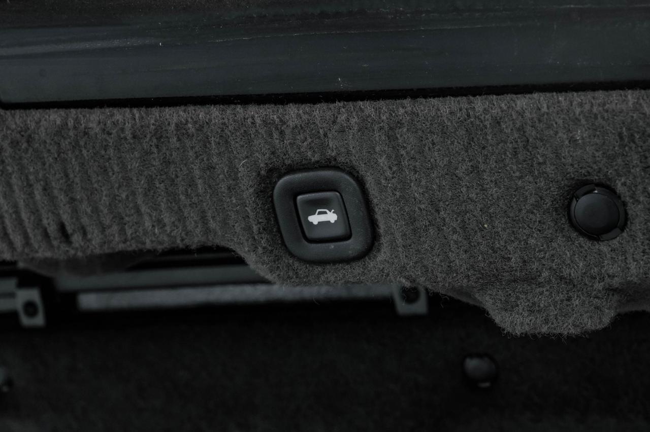 2007 Cadillac XLR HEADUP DISPLAY NAVIGATION LEATHER HEATED SEATS KEYLESS START REAR PARK SENSORS Carrollton TX