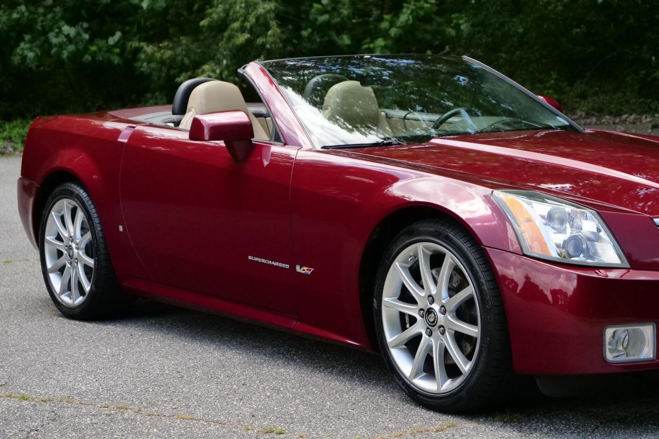 2007 Cadillac XLR-V Convertible / Supercharged 4.4L V8 / Low Miles / RARE! Lincolnton NC