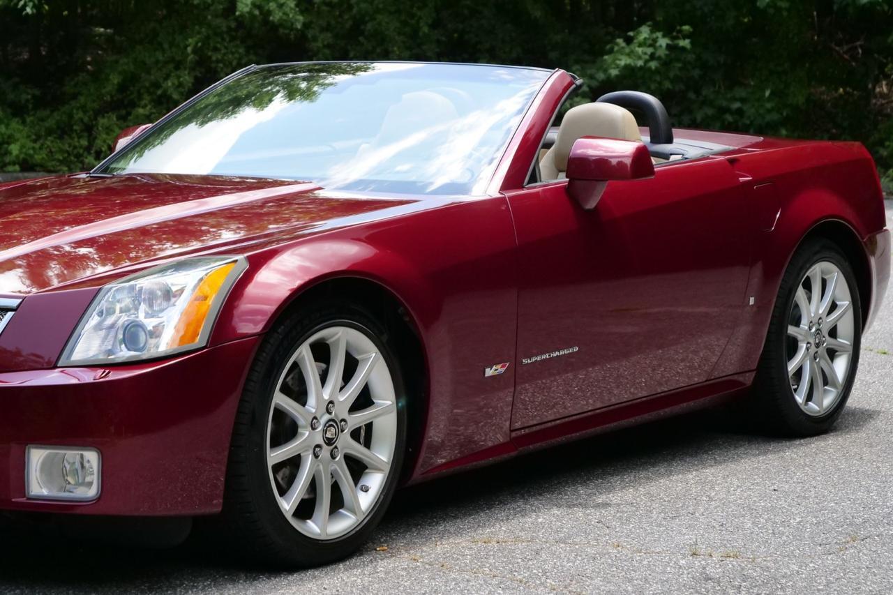 2007 Cadillac XLR-V Convertible / Supercharged 4.4L V8 / Low Miles / RARE! Lincolnton NC