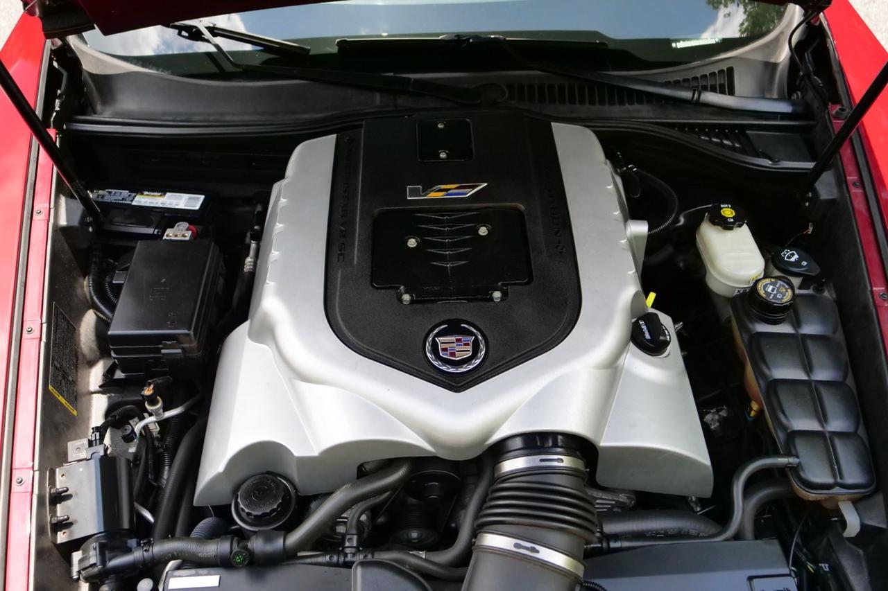 2007 Cadillac XLR-V Convertible / Supercharged 4.4L V8 / Low Miles / RARE! Lincolnton NC