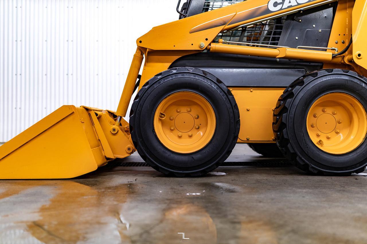 2007 Case 430 Skid Steer Loader Bucket Diesel Red Deer AB