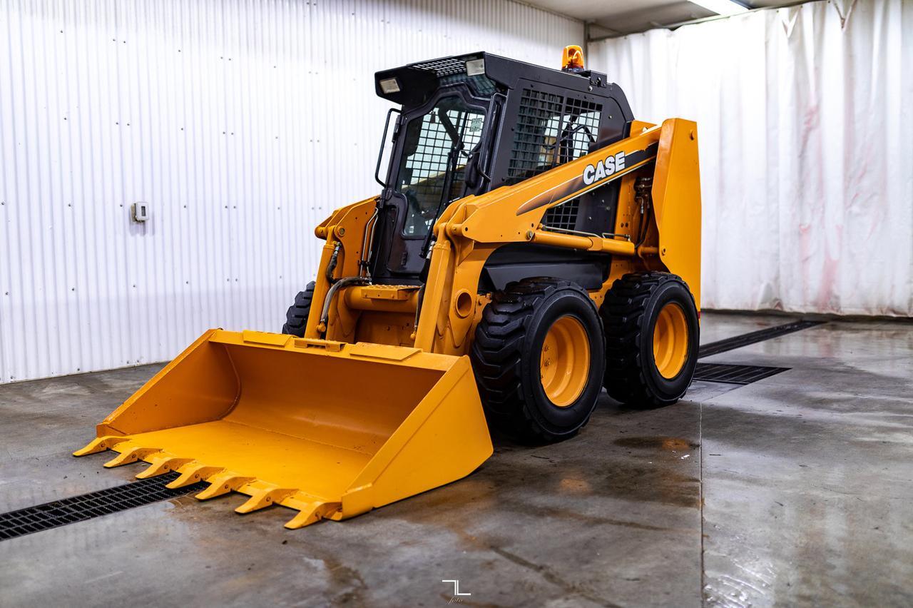 2007 Case 430 Skid Steer Loader Bucket Diesel Red Deer AB