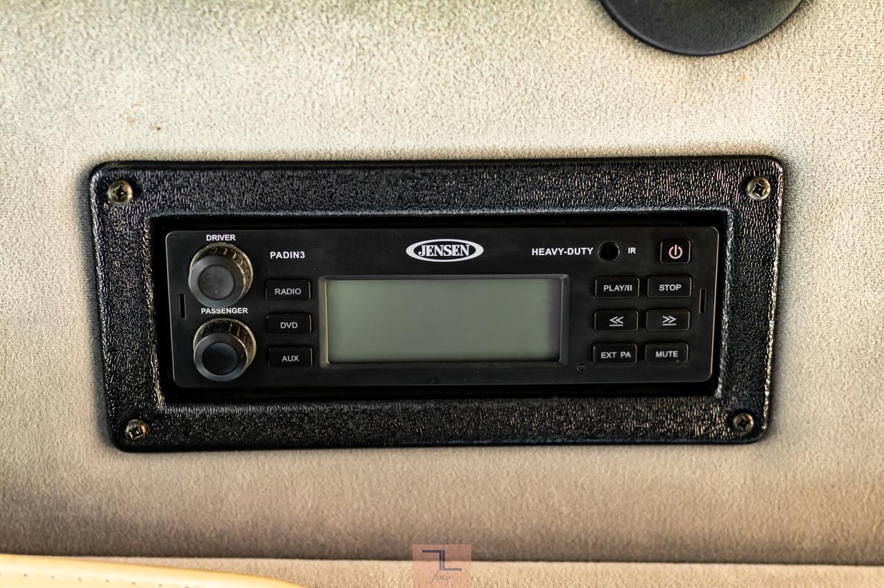 2007 Chevrolet CC5500 34 Passenger Bus Diesel TV Red Deer AB