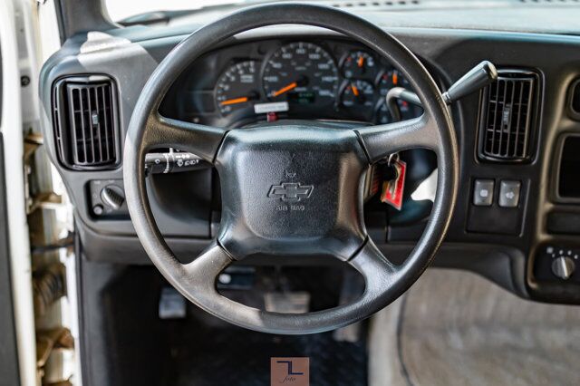 2007 Chevrolet CC5500 34 Passenger Bus Diesel TV Red Deer AB