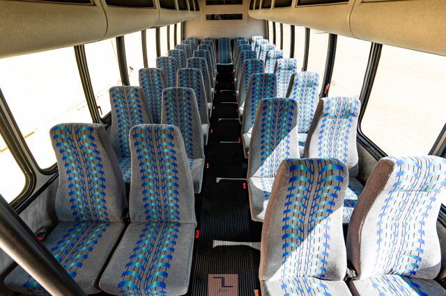 2007 Chevrolet CC5500 34 Passenger Bus Diesel TV Red Deer AB