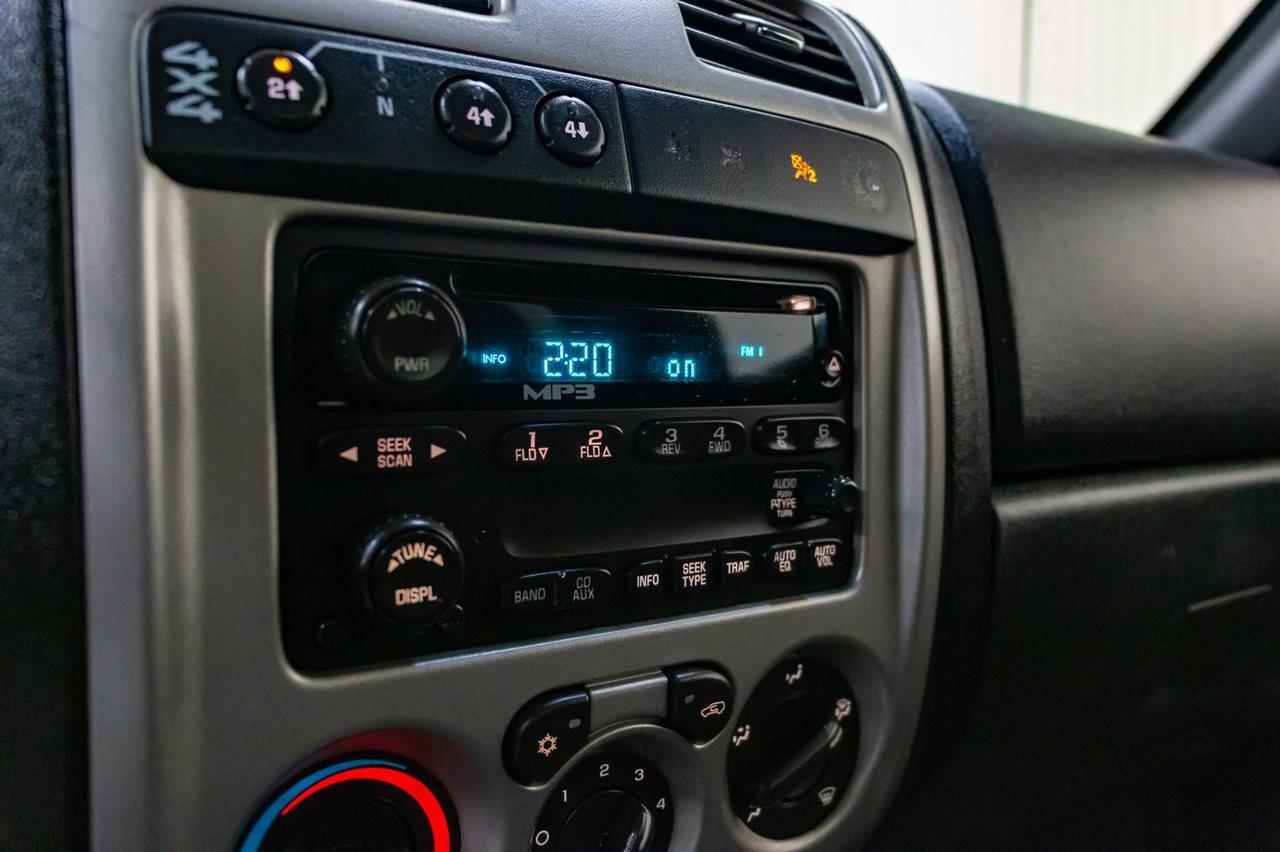 2007 Chevrolet Colorado 4x4 Reg Cab LT Red Deer AB