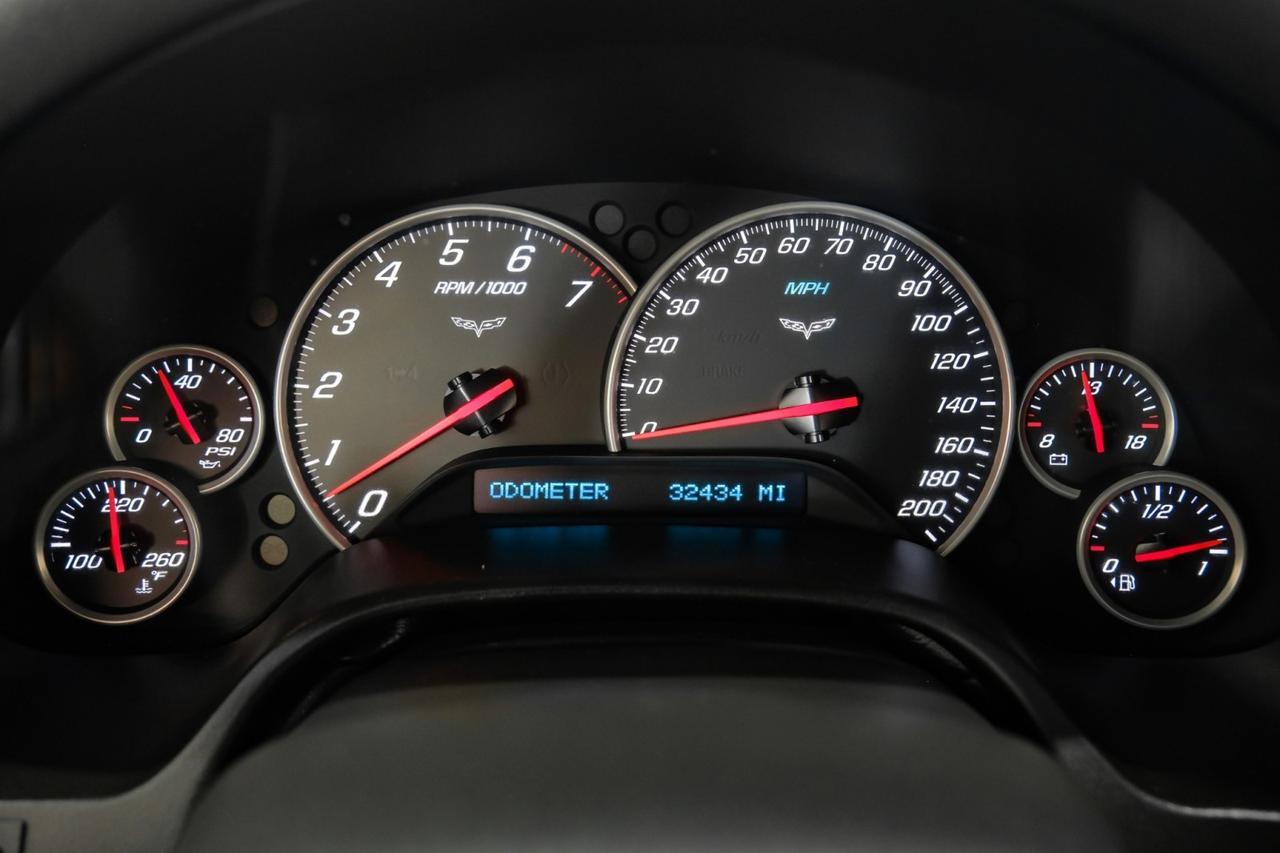 2007 Chevrolet Corvette Convertible AUTOMATIC HEADUP DISPLAY LEATHER HEATED SEATS KEYLESS START BOSE SOUND PADDLE SHIFTERS Carrollton TX