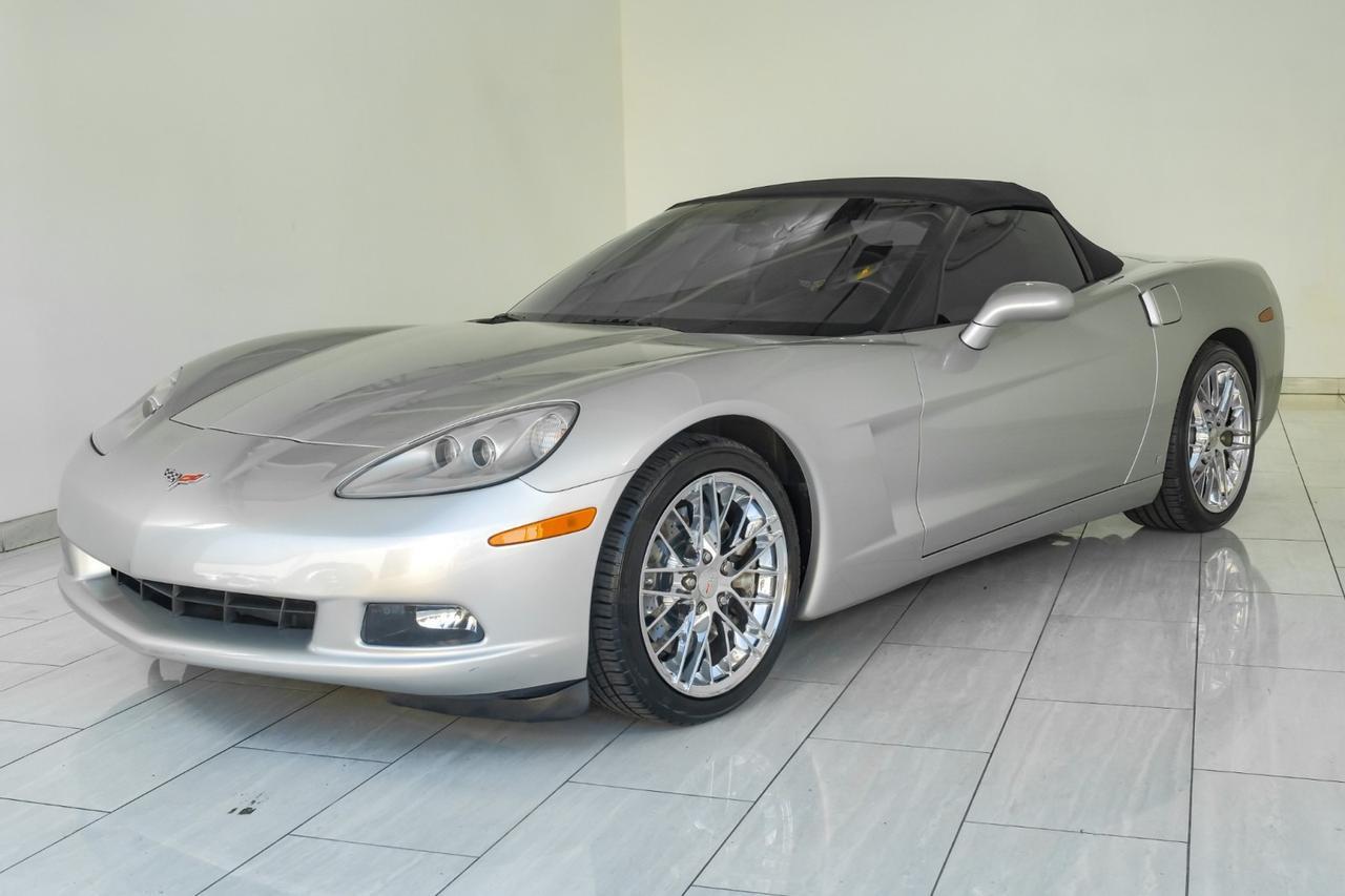 2007 Chevrolet Corvette Convertible AUTOMATIC HEADUP DISPLAY LEATHER HEATED SEATS KEYLESS START BOSE SOUND PADDLE SHIFTERS Carrollton TX