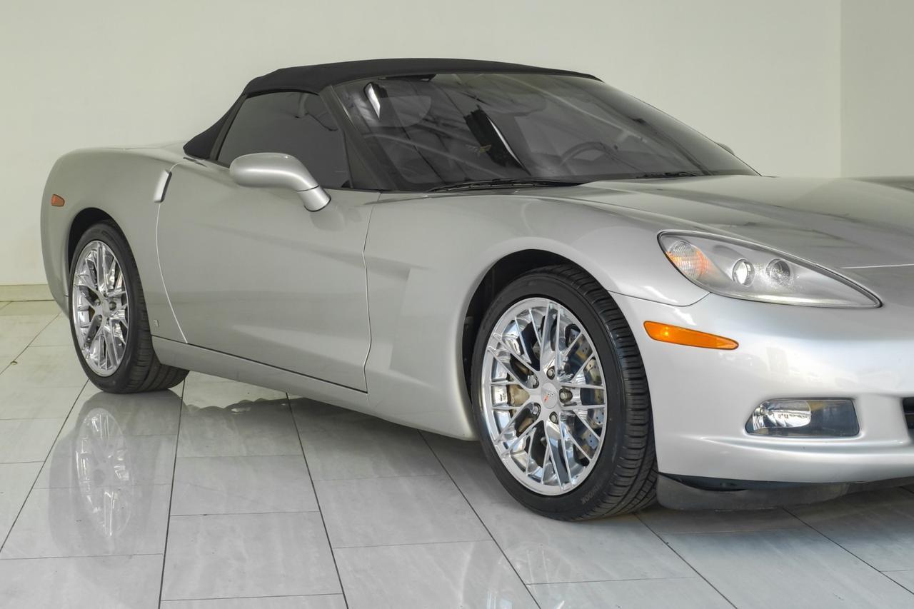 2007 Chevrolet Corvette Convertible AUTOMATIC HEADUP DISPLAY LEATHER HEATED SEATS KEYLESS START BOSE SOUND PADDLE SHIFTERS Carrollton TX
