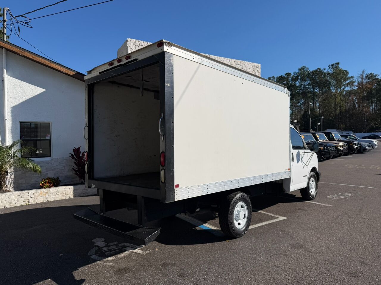 2007 Chevrolet Express Commercial Cutaway 139" WB C6Y SRW Jacksonville FL