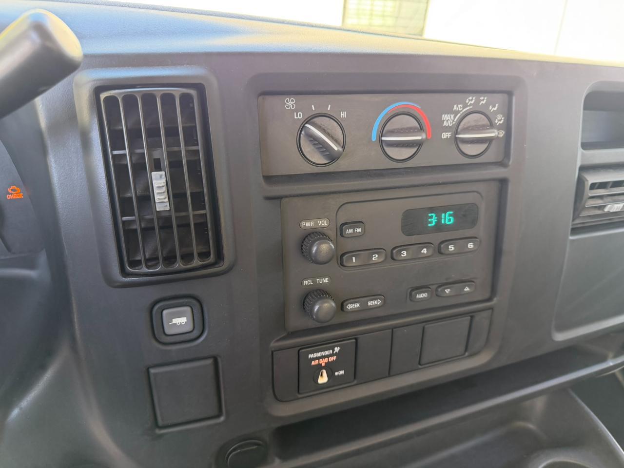 2007 Chevrolet Express Commercial Cutaway 139" WB C6Y SRW Jacksonville FL
