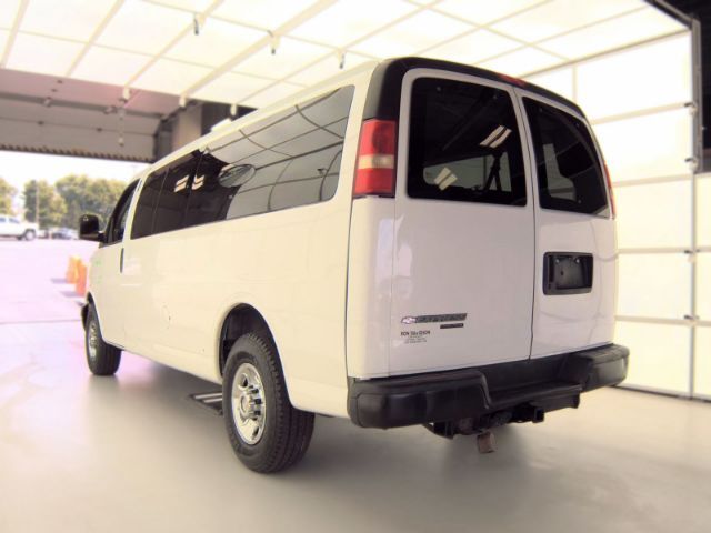 2007 Chevrolet Express long wheel base very low miles
