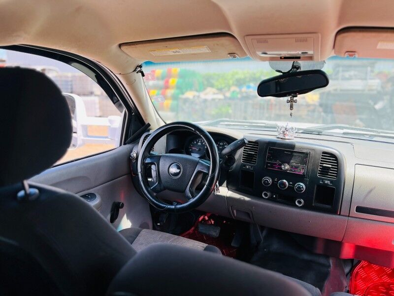 2007 Chevrolet Silverado 1500 (5.8L V8 Petrol) Vaitele