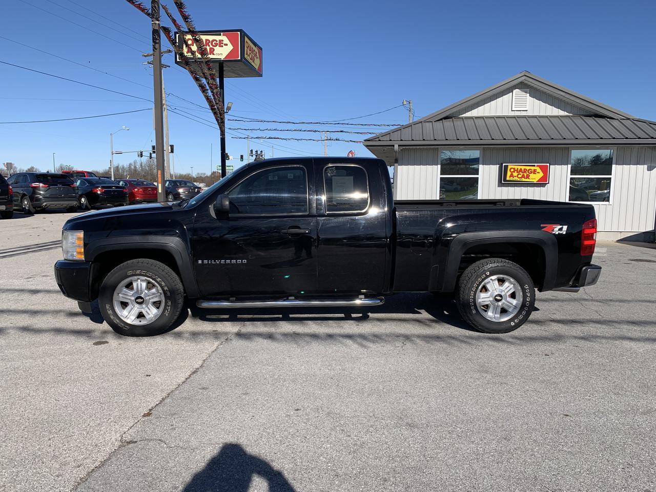 2007 Chevrolet Silverado 1500 LT photo 4