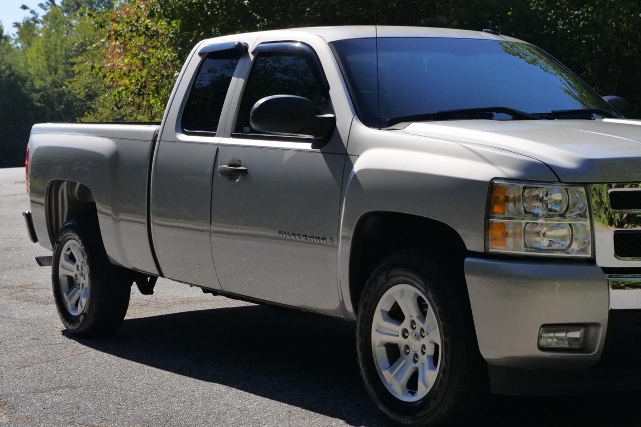 2007 Chevrolet Silverado 1500 LT / 1LT / Convenience Package / 5.3L V8 / LOW MILES Lincolnton NC