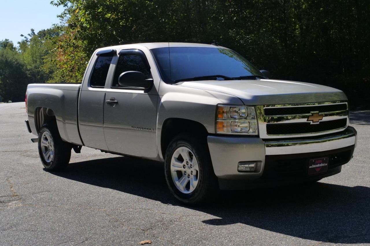 2007 Chevrolet Silverado 1500 LT / 1LT / Convenience Package / 5.3L V8 / LOW MILES Lincolnton NC
