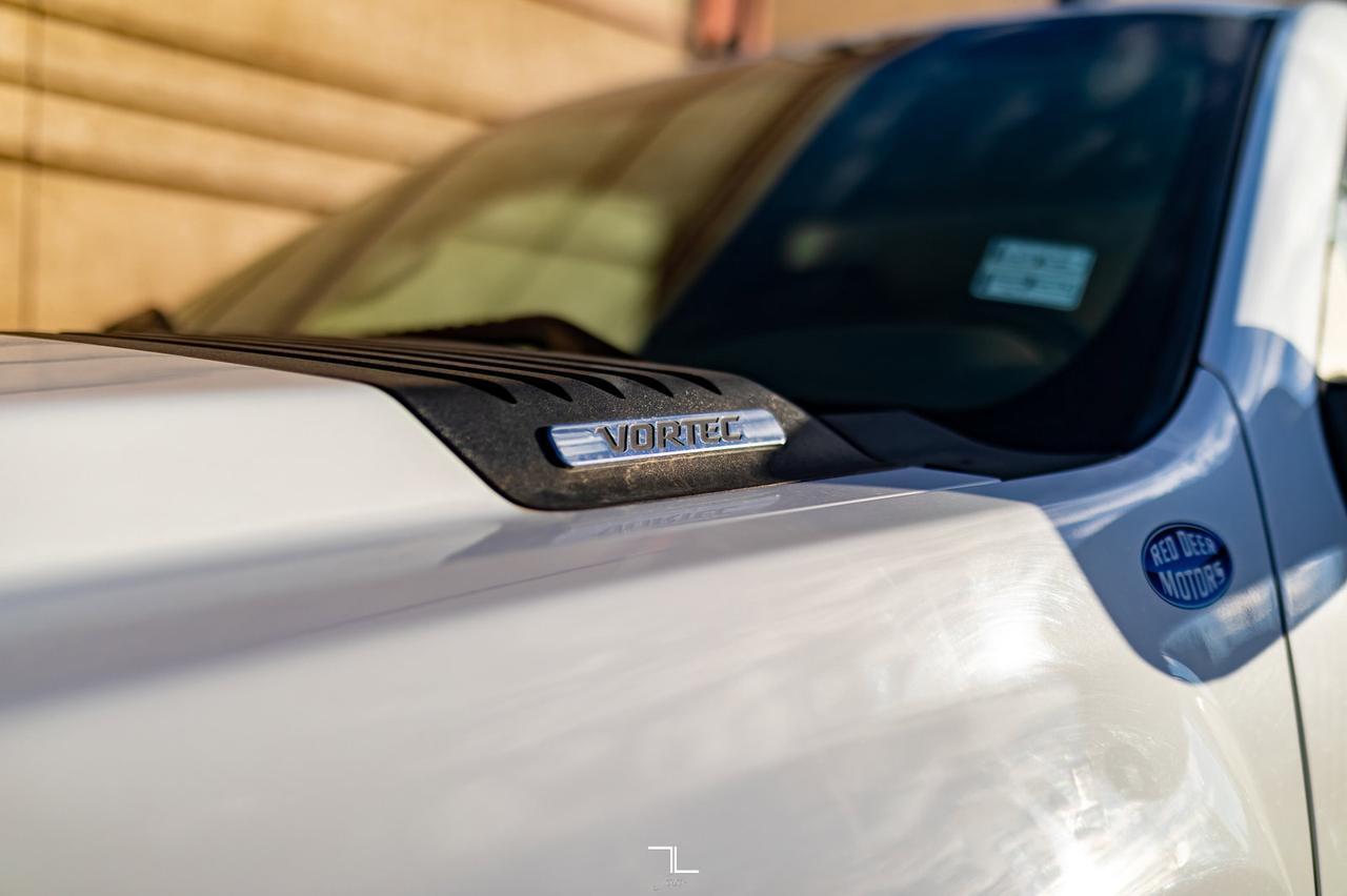 2007 Chevrolet Silverado 2500HD 4x4 Reg Cab WT Longbox Glass Holders Red Deer AB