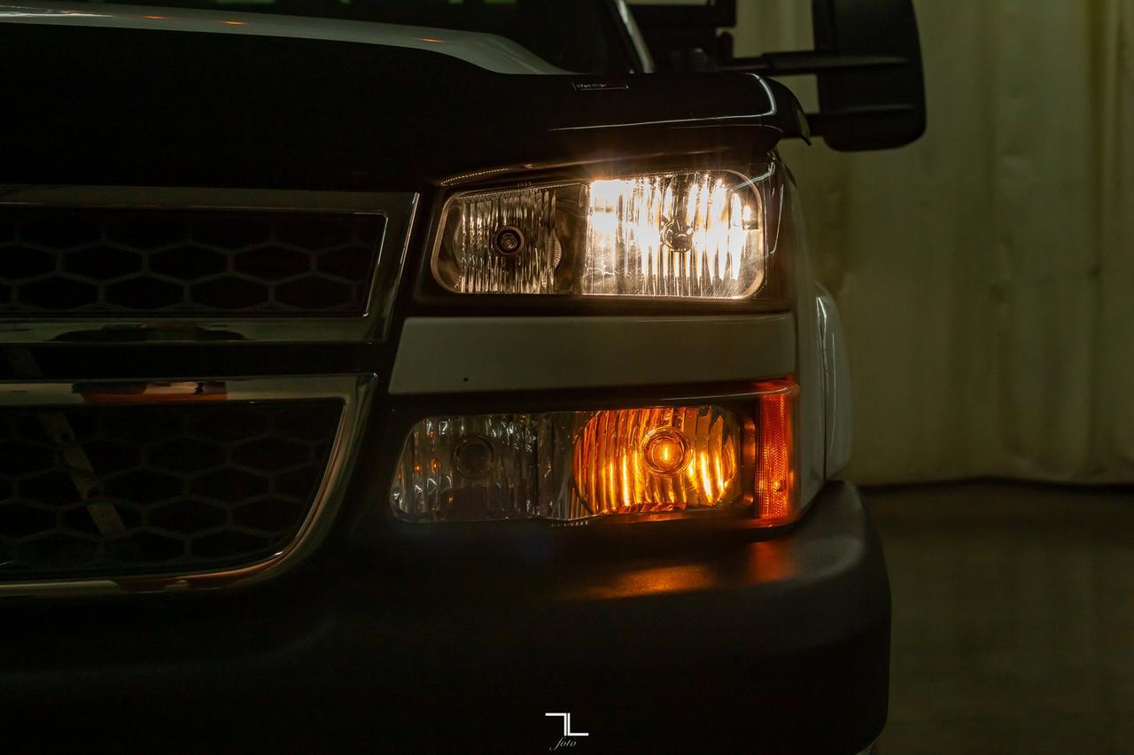 2007 Chevrolet Silverado 3500 4x4 Reg Cab LT Picker Deck Diesel Red Deer AB