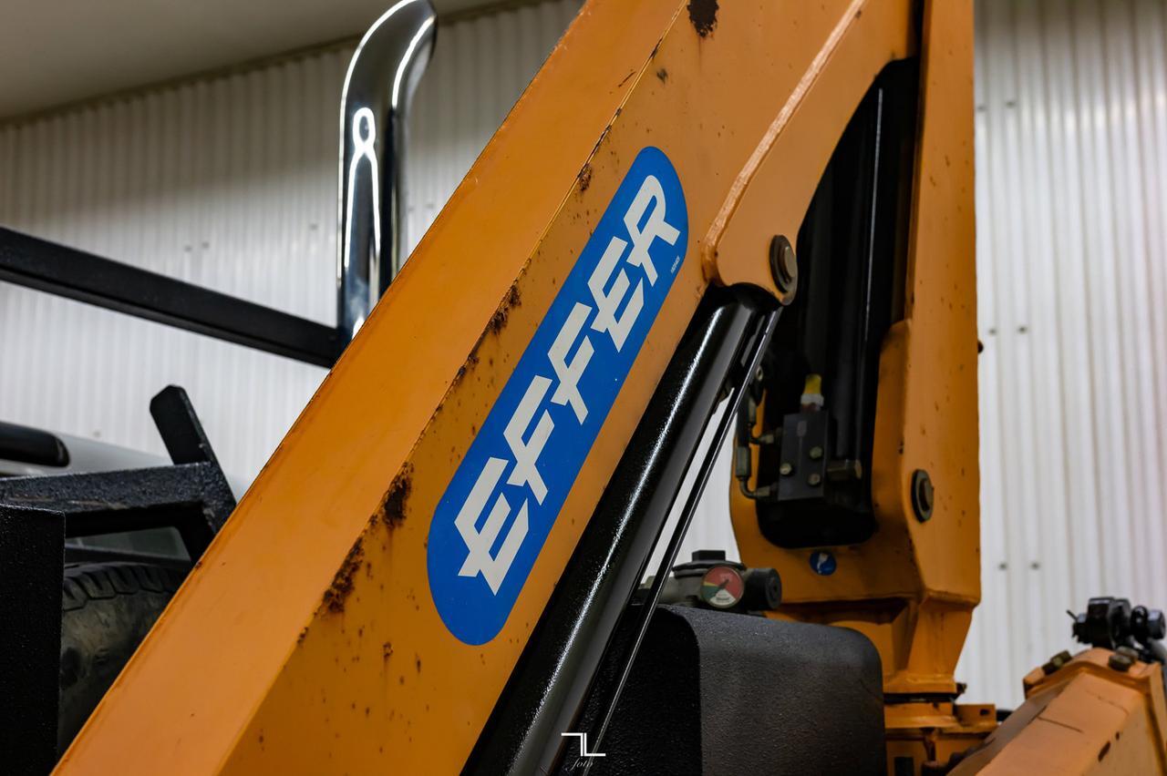 2007 Chevrolet Silverado 3500 4x4 Reg Cab LT Picker Deck Diesel Red Deer AB