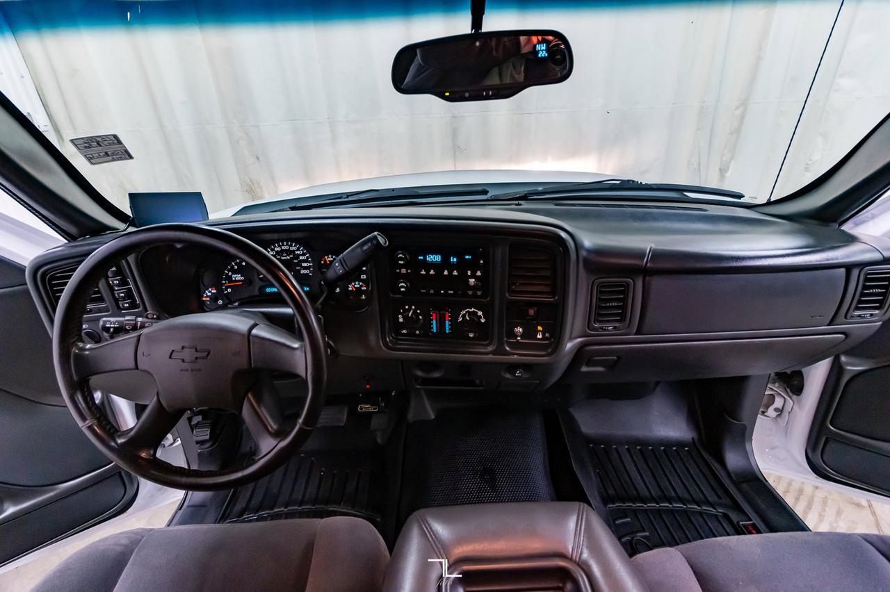 2007 Chevrolet Silverado 3500 4x4 Reg Cab LT Picker Deck Diesel Red Deer AB