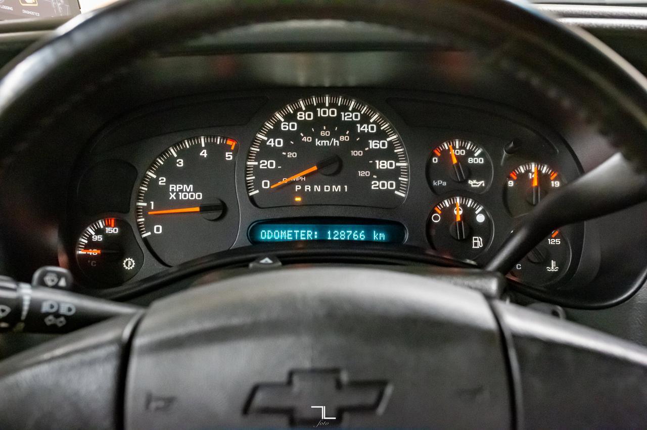 2007 Chevrolet Silverado 3500 4x4 Reg Cab LT Picker Deck Diesel Red Deer AB