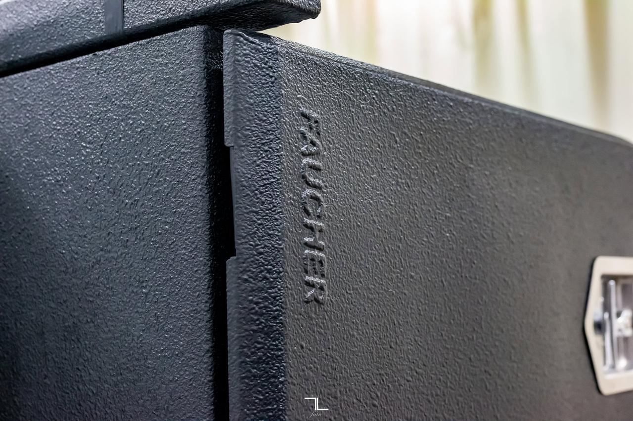 2007 Chevrolet Silverado 3500 4x4 Reg Cab LT Picker Deck Diesel Red Deer AB