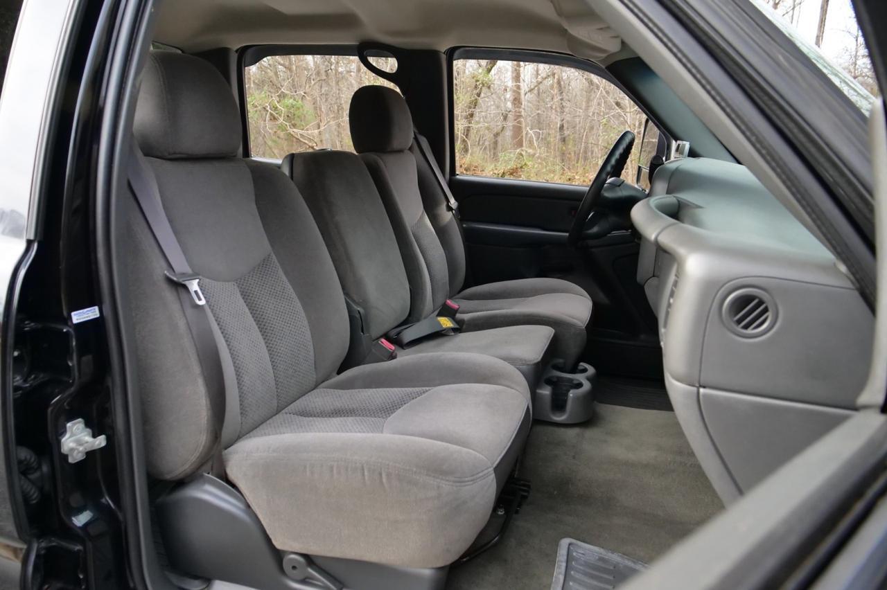 2007 Chevrolet Silverado 3500 Classic LT1 / DRW / Duramax V8 Diesel / Allison! Lincolnton NC