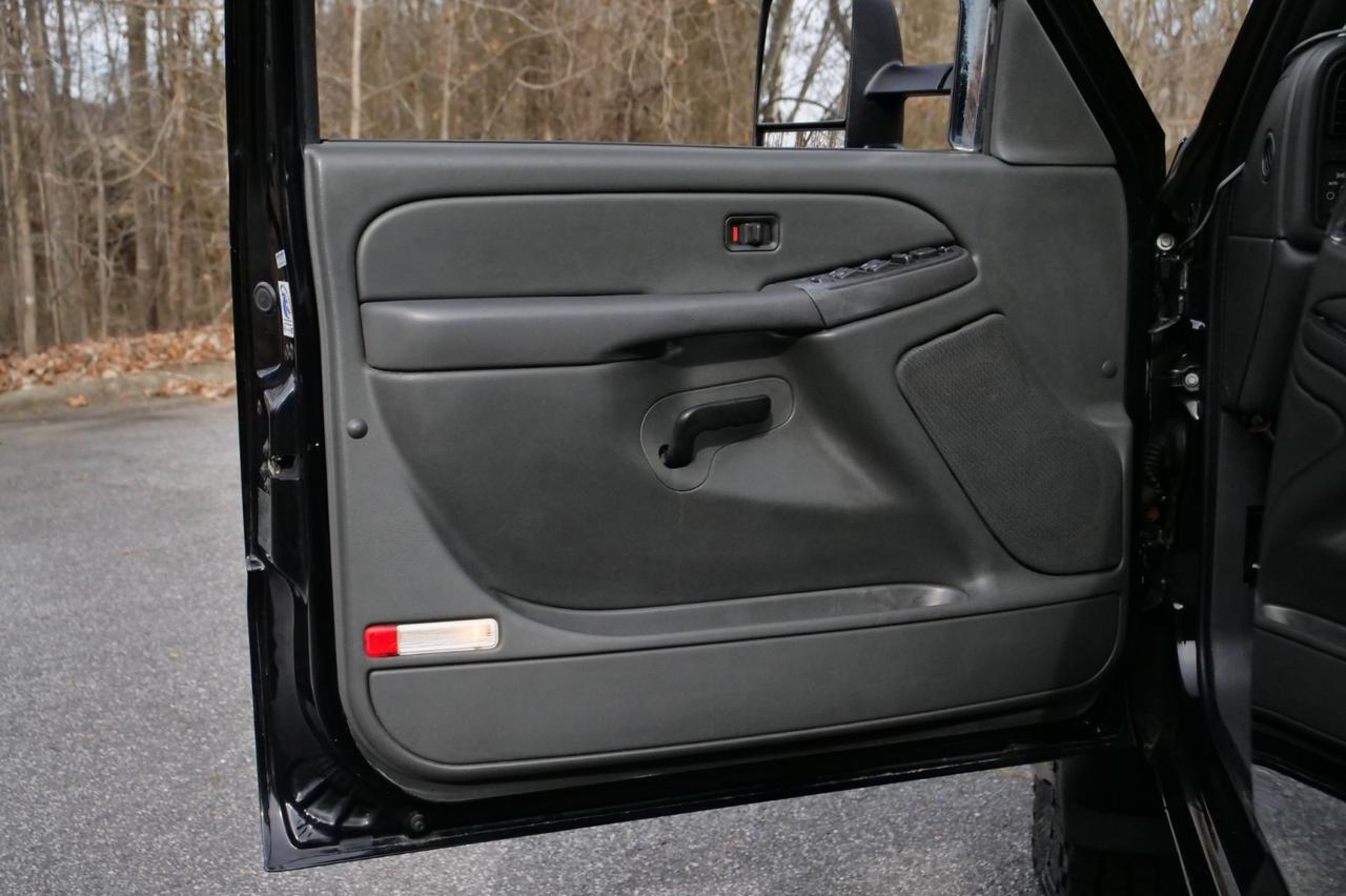 2007 Chevrolet Silverado 3500 Classic LT1 / DRW / Duramax V8 Diesel / Allison! Lincolnton NC