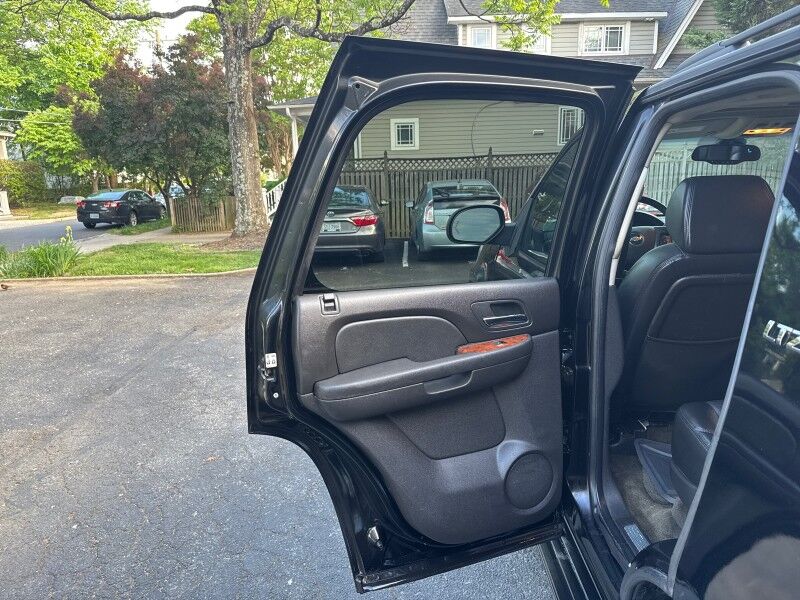 2007 Chevrolet Tahoe LTZ 4WD w/ LTZ Preferred Equipment Group Arlington VA