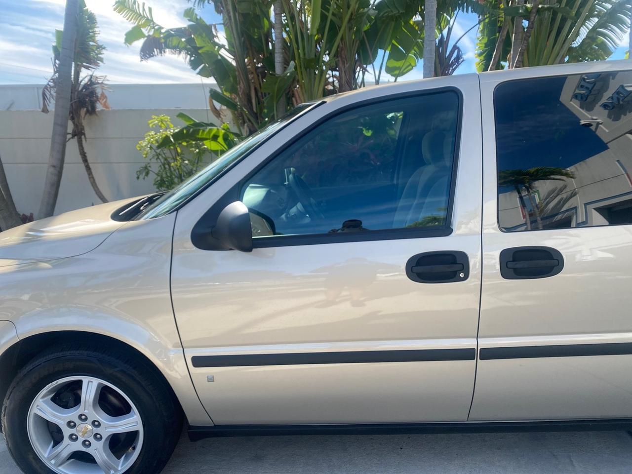 2007 Chevrolet Uplander LS LOW MILES 46,982 VAN Pompano Beach FL