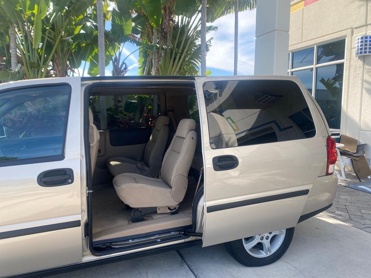 2007 Chevrolet Uplander LS LOW MILES 46,982 VAN Pompano Beach FL