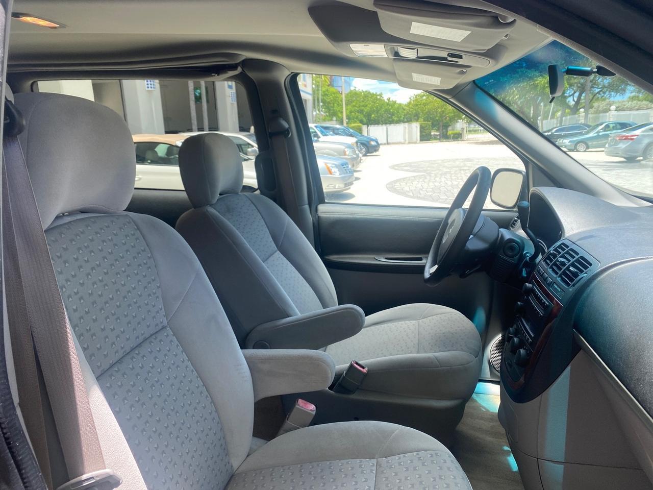 2007 Chevrolet Uplander LS LOW MILES 70,368 Pompano Beach FL