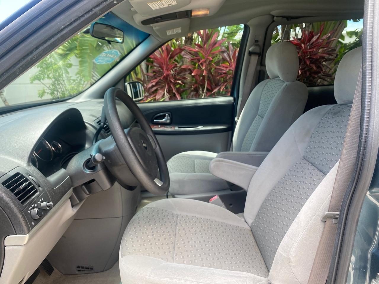 2007 Chevrolet Uplander LS LOW MILES 70,368 Pompano Beach FL