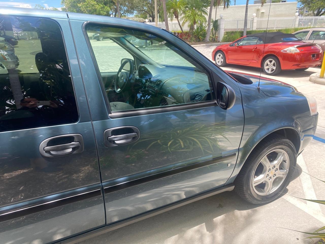 2007 Chevrolet Uplander LS LOW MILES 70,368 Pompano Beach FL