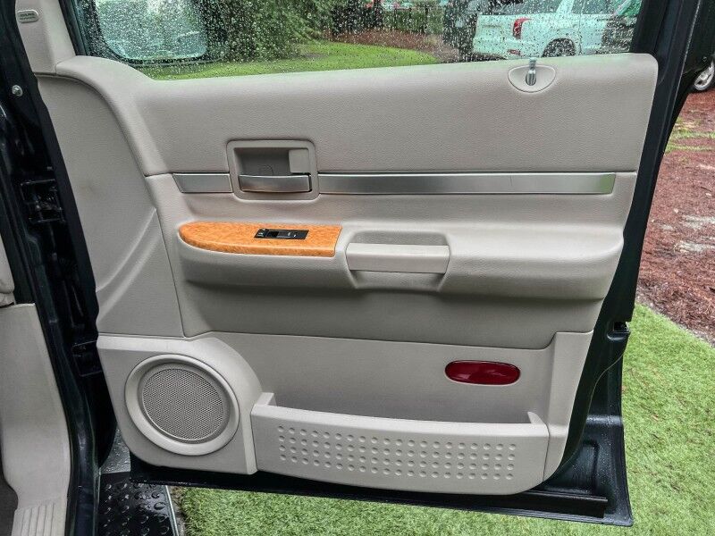 2007 Chrysler Aspen Limited Wilmington NC