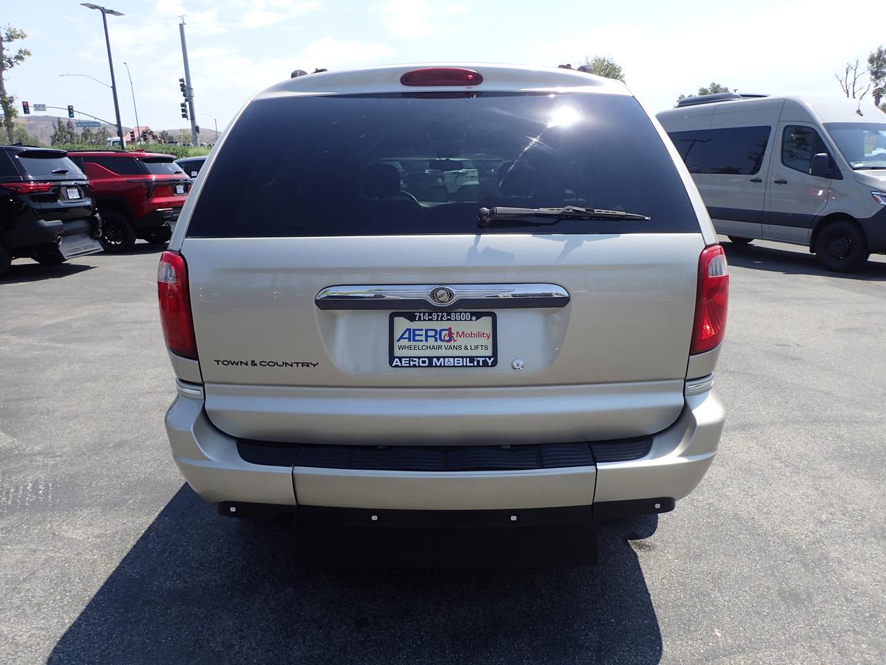 2007 Chrysler Town & Country Limited Anaheim CA